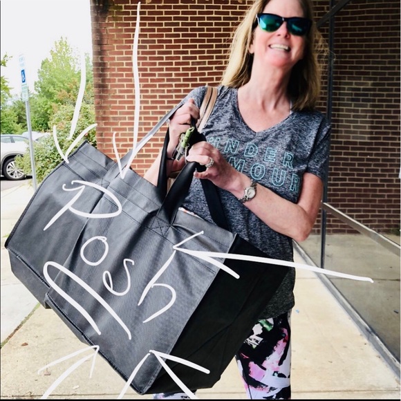 Meet your Posher, Joni - Picture 6 of 13